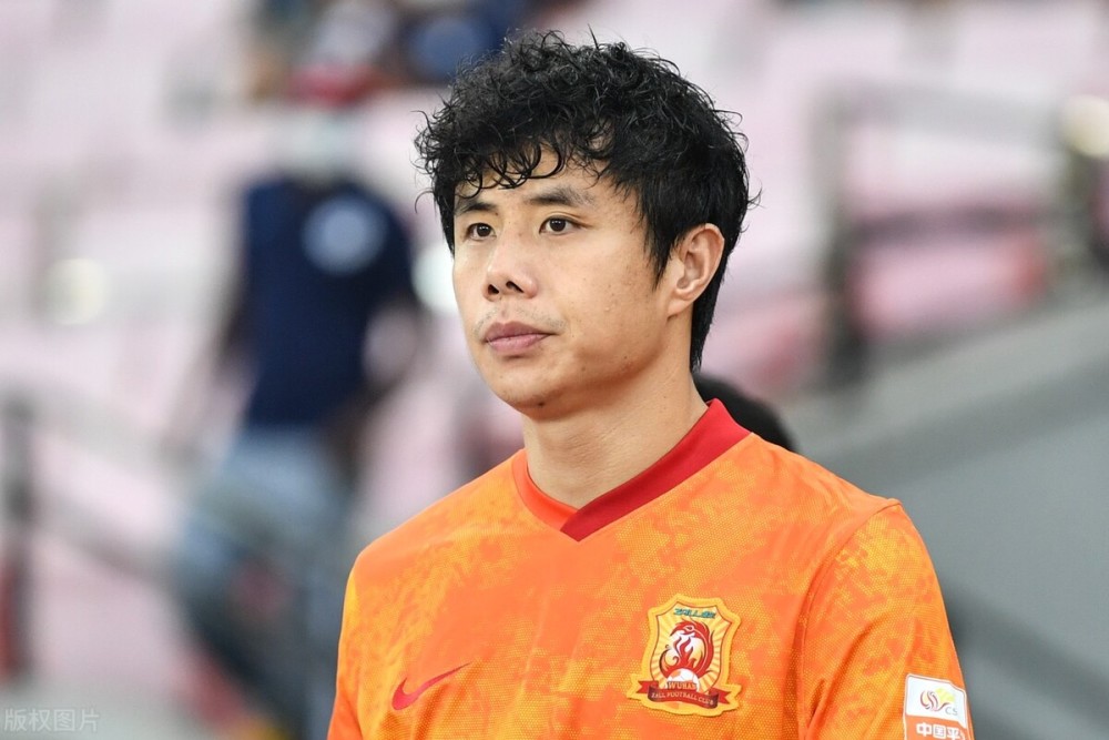 MK体育app-今晚意甲传出新动向；托特纳姆伤情更新；管理层表态：质疑声仍在；年轻球员得到机会的简单介绍