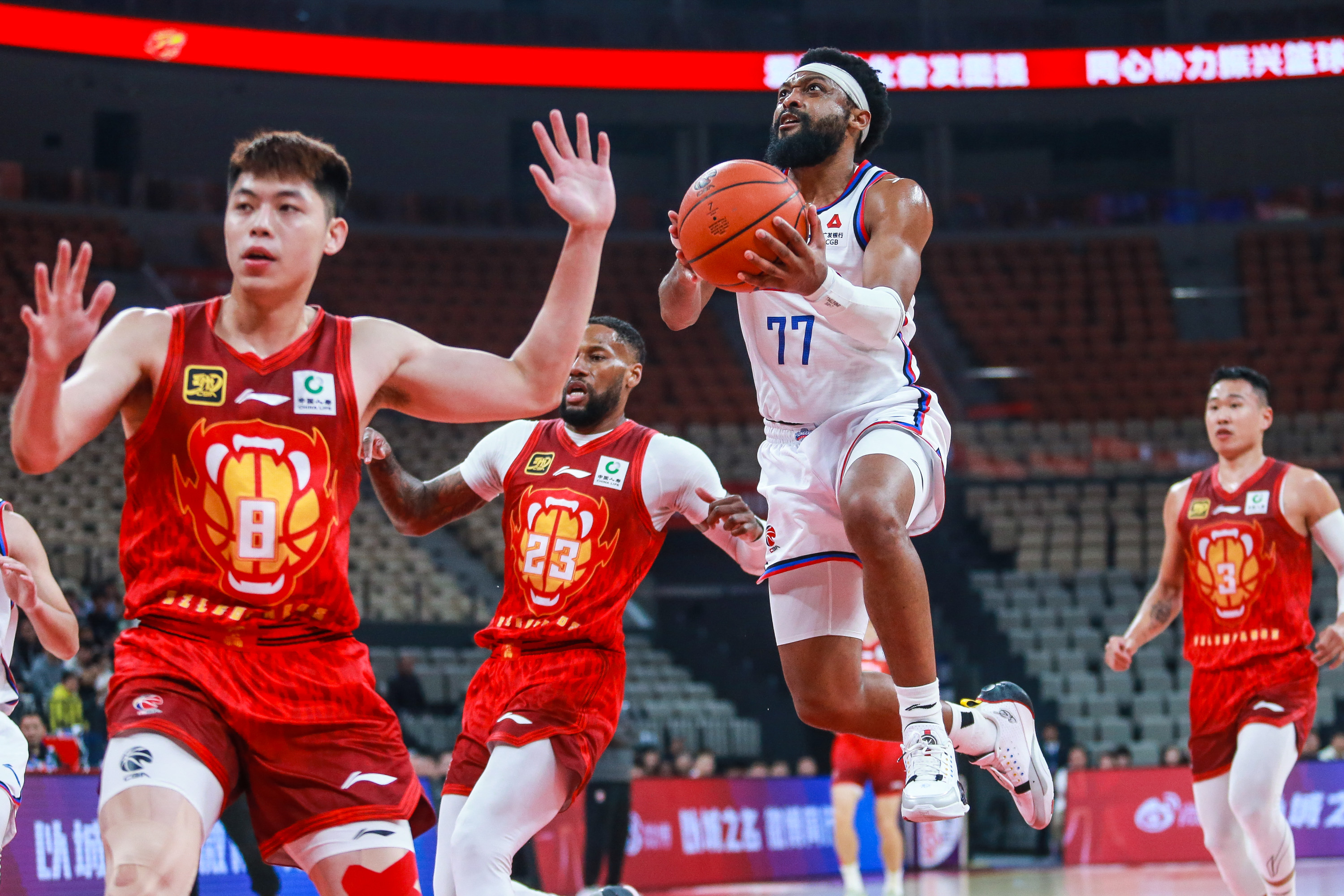 加时末段突围战来临,葡萄牙体育围绕CBA季后赛复出首秀,引发热议,纪律约束更严格的简单介绍 加时末段突围战来临,葡萄牙体育围绕CBA季后赛复出首秀,引发热议,纪律约束更严格的简单介绍